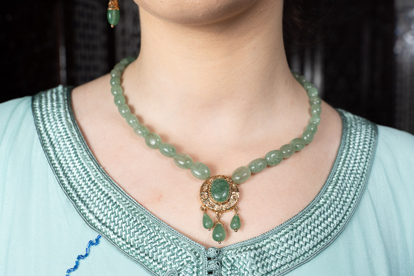 Collier Médaillon Doré aux Perles d'Aventurine Céladon