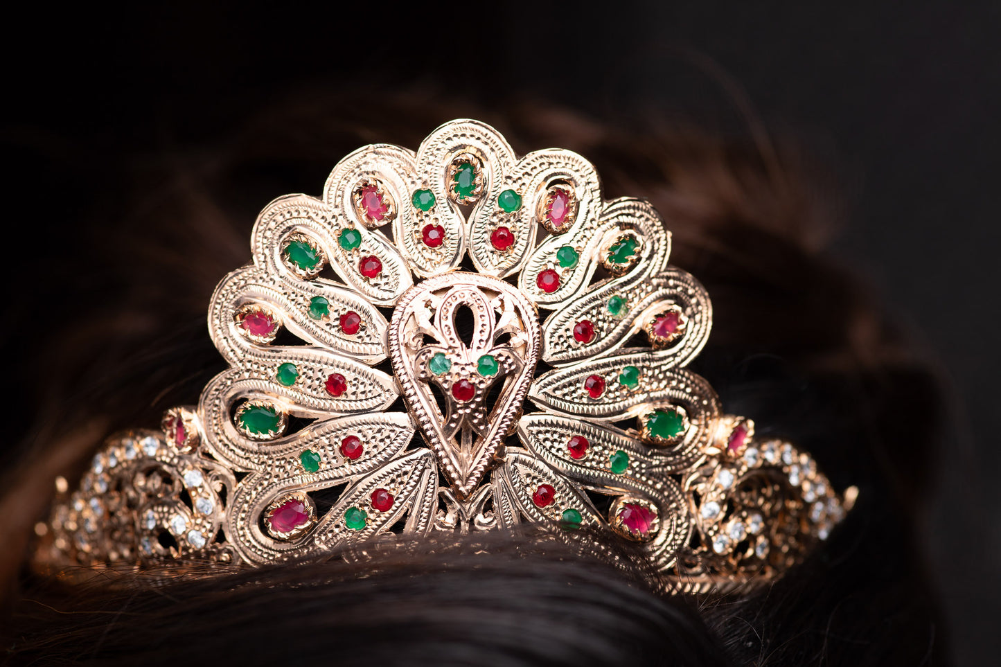 Parure Royale Marocaine aux Pierres Précieuses Multicolores