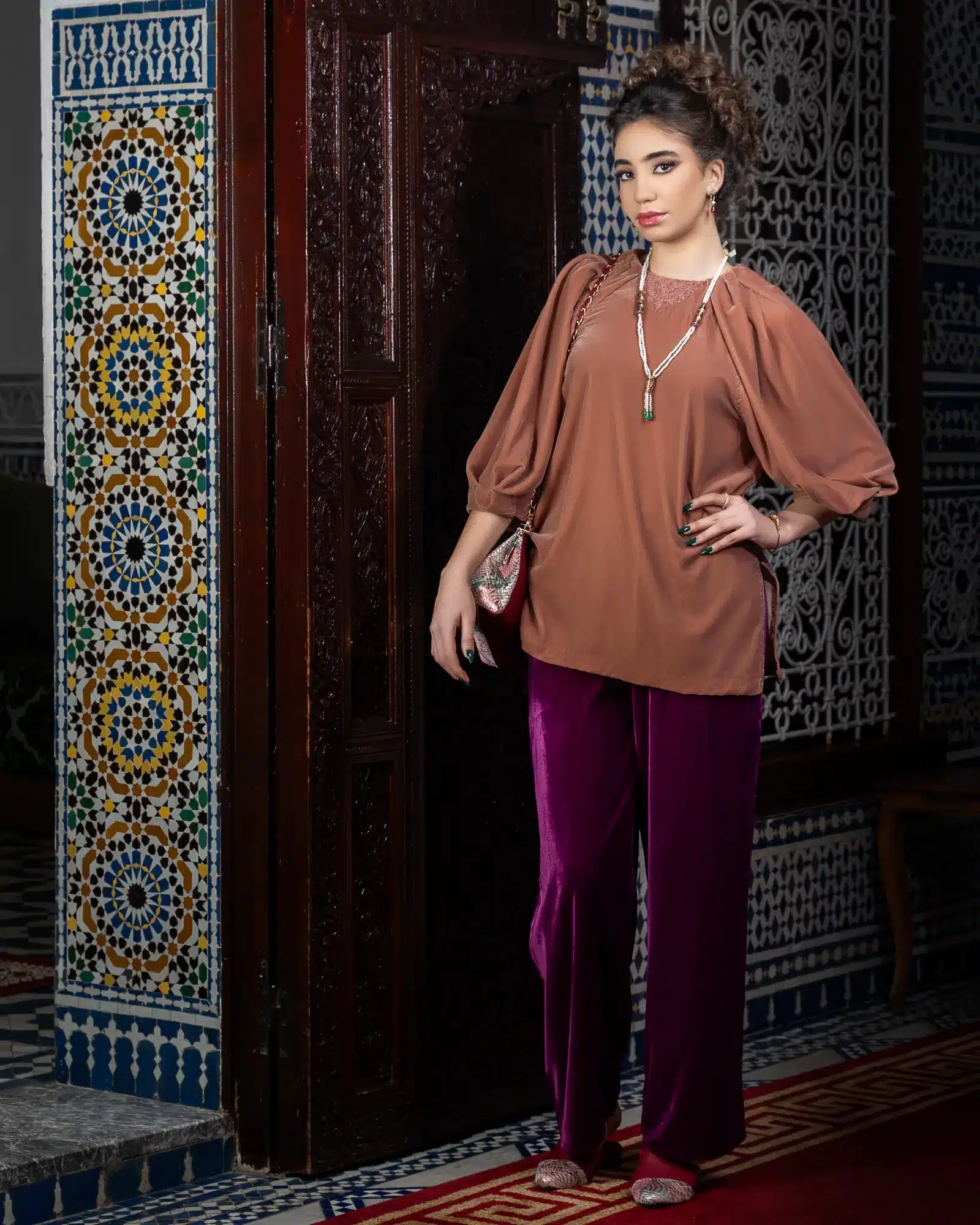 Ensemble Tunique & Pantalon en Velours avec or – création Rimania